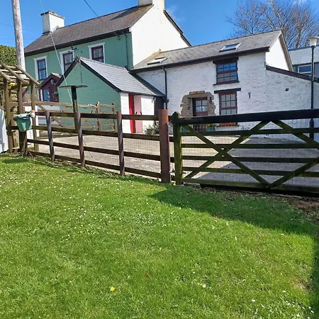 Ty Mawr At Bethania B&B Rooms And Crumble Cottage Llanon Exterior photo