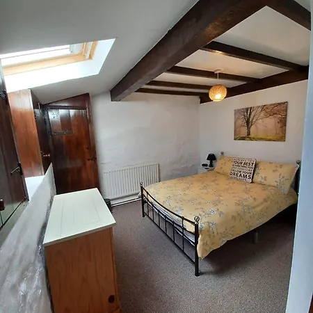 Ty Mawr At Bethania B&B Rooms And Crumble Cottage Llanon Exterior photo