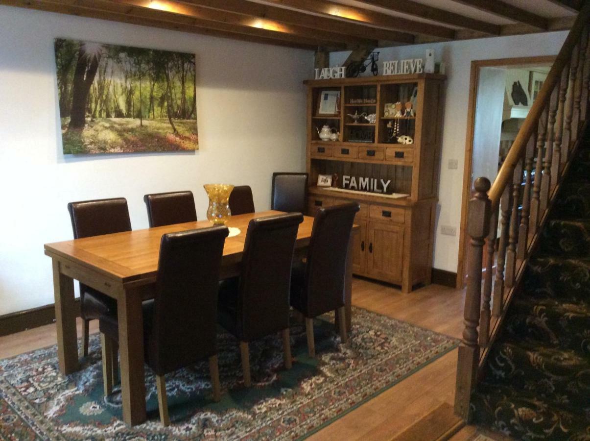 Ty Mawr At Bethania And Crumble Bed & Breakfast 4*