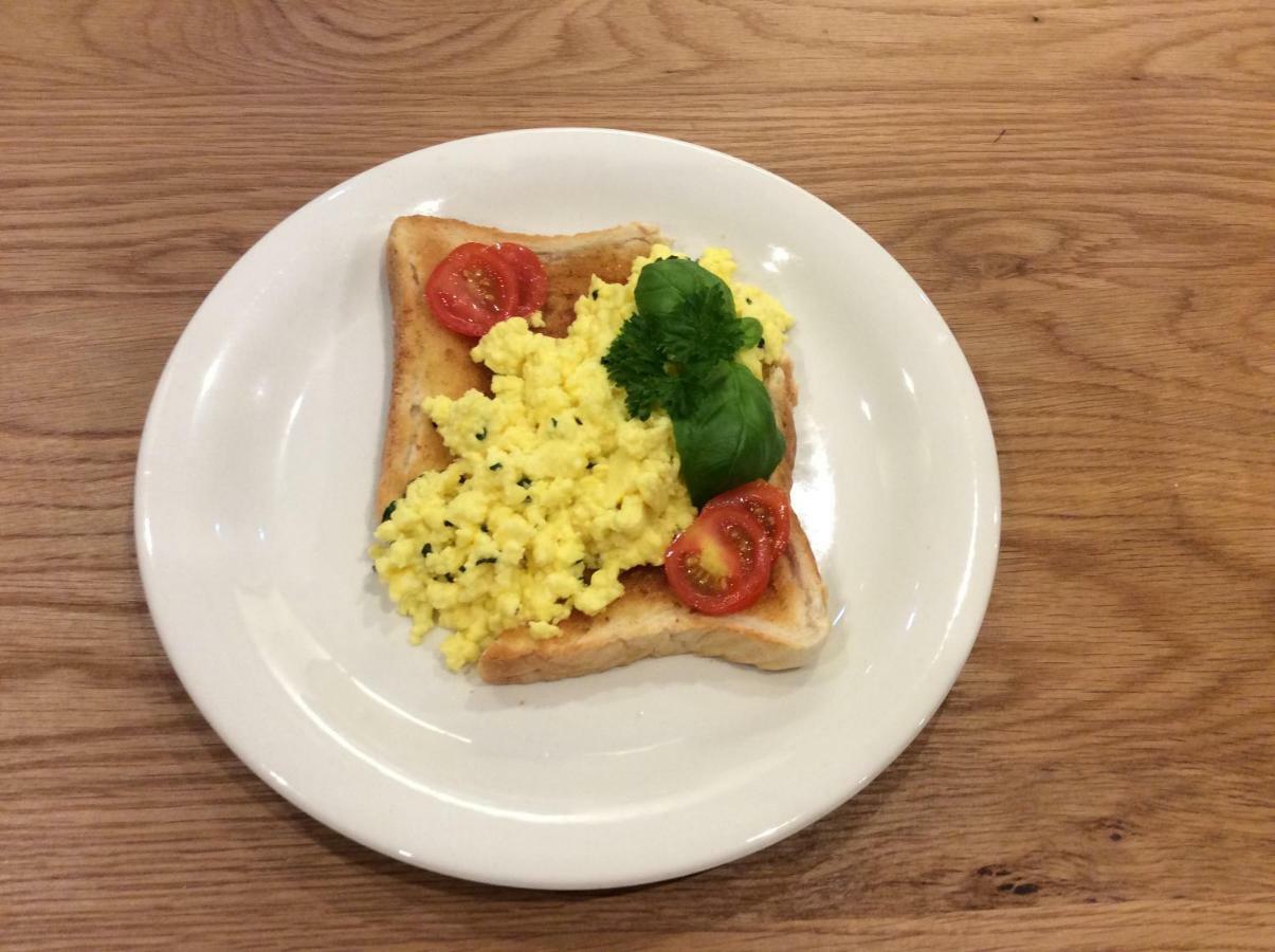 Bed & Breakfast Ty Mawr At Bethania And Crumble 4*